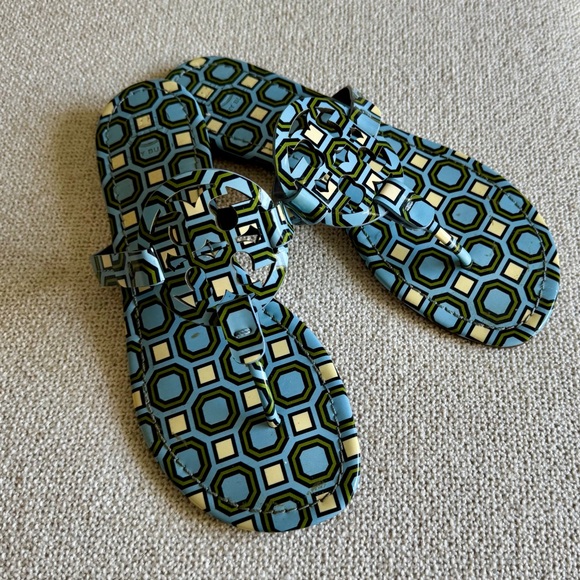 Tory Burch Blue and Cream Patterned Sandals - Picture 3 of 4